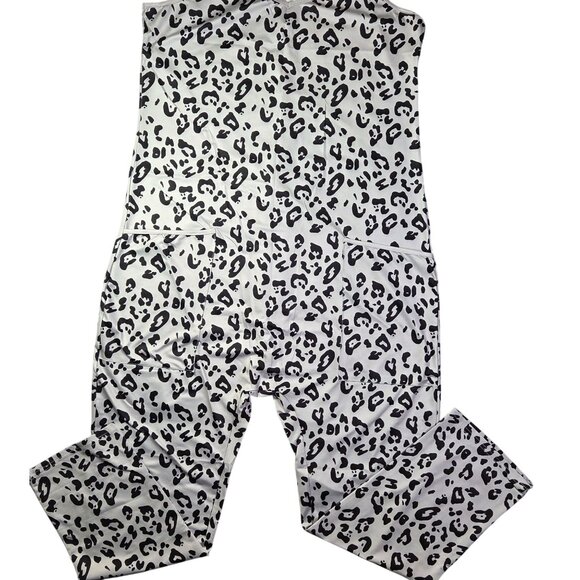 Jumpsuit Womens Medium Snow Leopard Print Pockets Soft Lightweight Lounge NEW - Picture 4 of 11